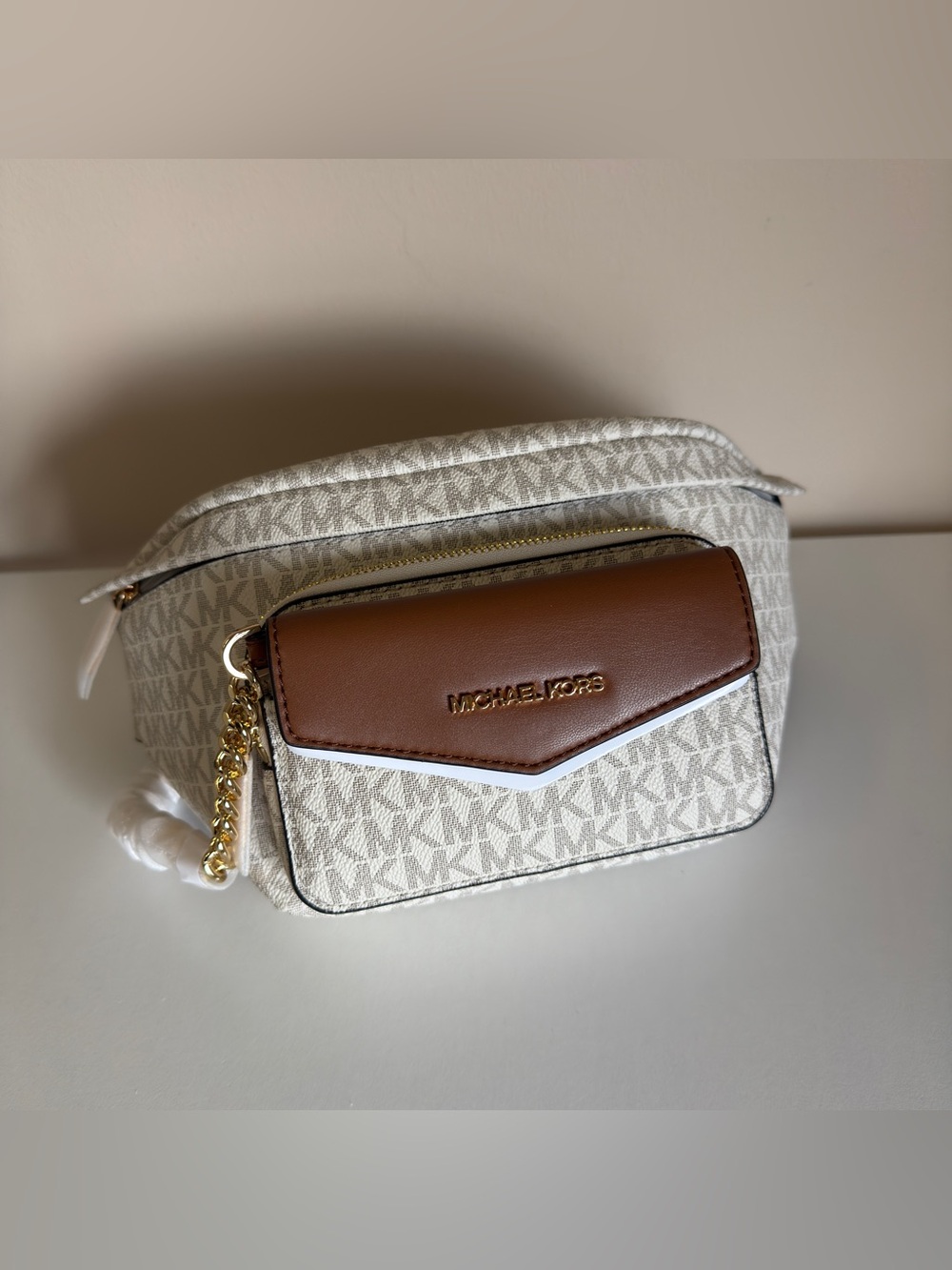 Michael Kors MAISIE LG 2in1 WAISTPACK - Picture 4 of 13